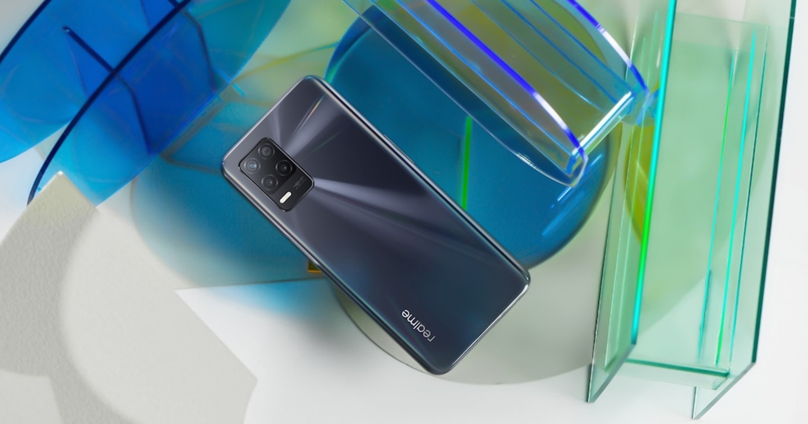 Realme V50 12GB RAM ve 512GB depolamayla geliyor - Yeşil Robot
