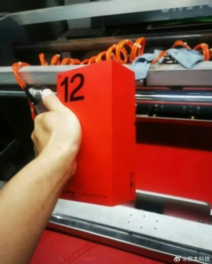 OnePlus 12 kutusu ortaya çıktı