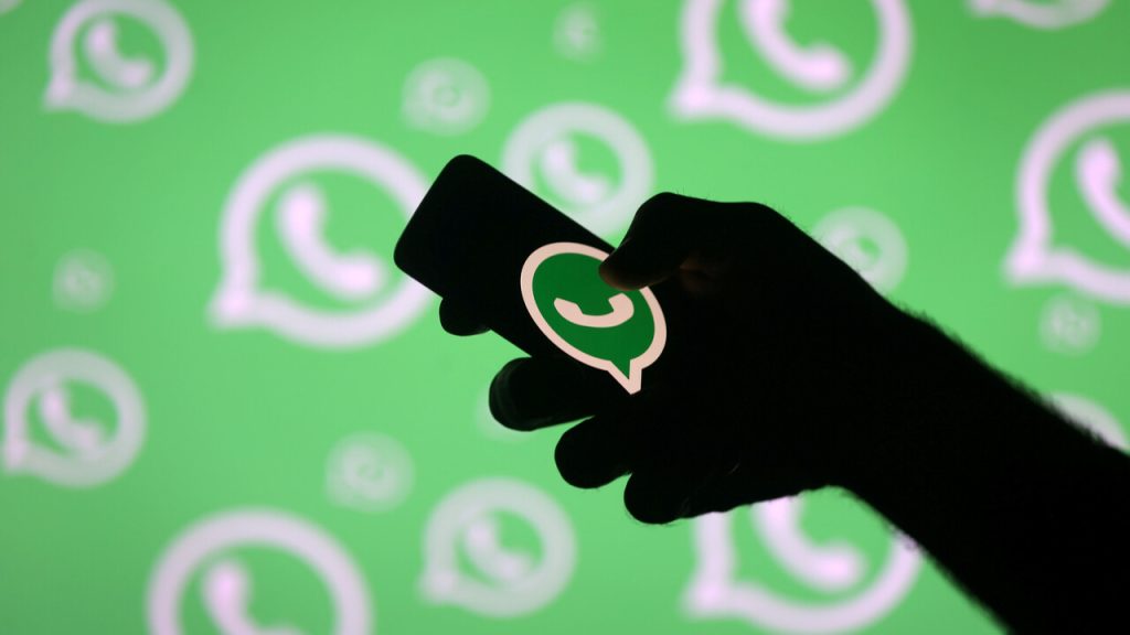 WhatsApp’tan yeni özellik! Meta AI için sesli mesaj