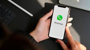 Sahte WhatsApp uygulaması