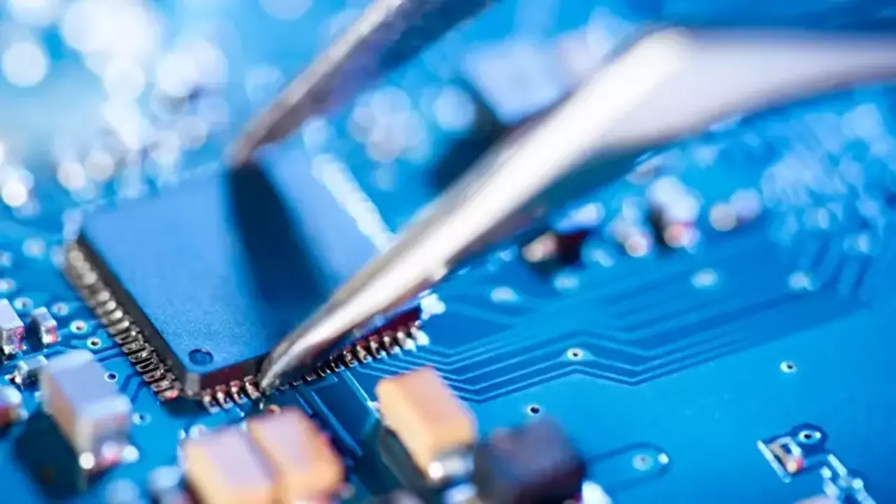 Intel 2025 finansal sonuçları