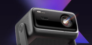 4K projektör