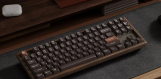 Keychron K8 HE ahşap klavye