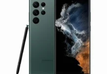Samsung’a Performansı Kasıtlı Olarak Kısıtladığı İçin 15 Milyon Dolar Ceza Kesildi Yeşil renkli Samsung Galaxy S22 Ultra ön ve arka görünüm, yanında S Pen